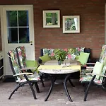 Bed & Breakfast De Rozenhorst 3*
