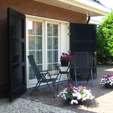 Bed & Breakfast Logies De Rozenhorst 4*