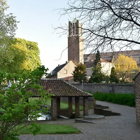 Bed & Breakfast Logies De Rozenhorst 4*