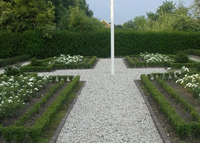 Bed & Breakfast De Rozenhorst 3*